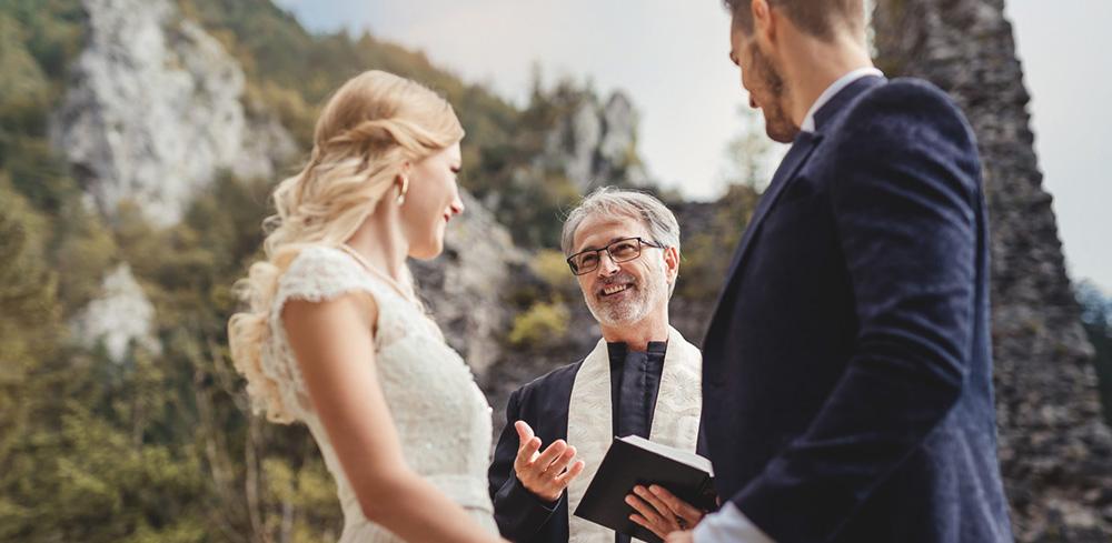 Choosing a Wedding Officiant